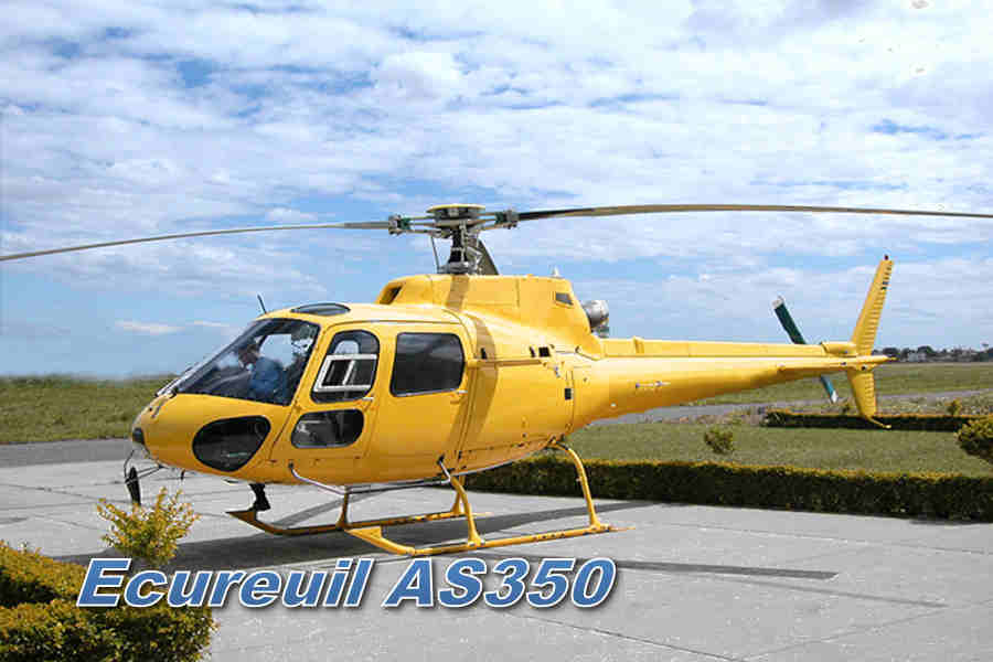 Een helikoptervlucht met een AS350 Ecureuil in Kortrijk-Wevelgem